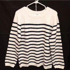 NWOT Sz Large TEXTILE Elizabeth & James Cream and Navy Striped Chenille Sweater